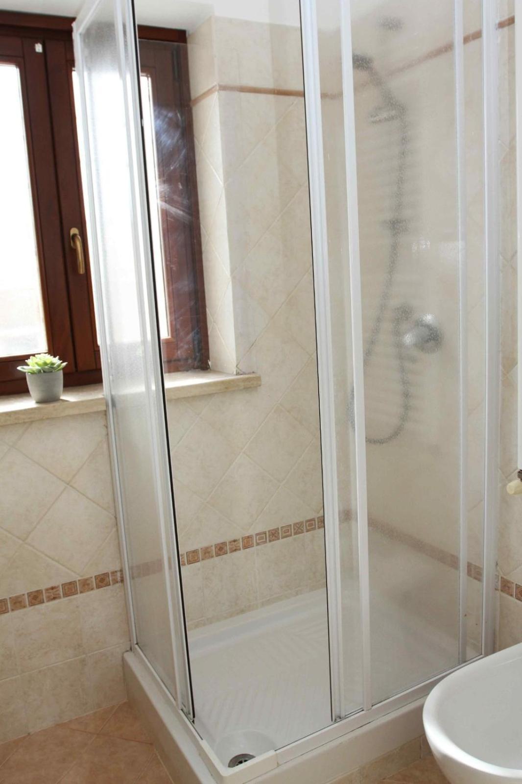 La Perla Del Mare - 9 Minutes From Fco Airport - Free Wifi E Netflix Apartment Fiumicino Bagian luar foto